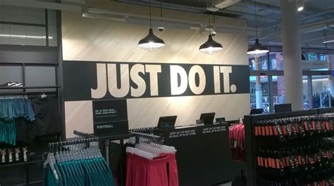 nike westerhaven openingstijden|Nike Factory Store Groningen.